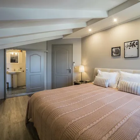 Vida Residential Apartment *